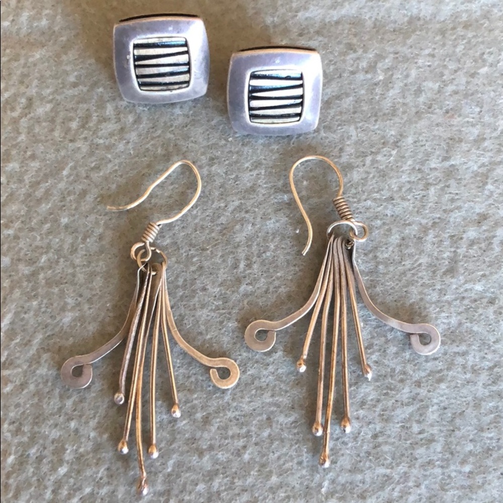 Duo of sterling silver earrings